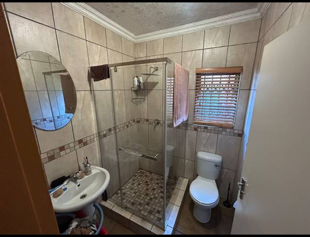 2 BEDROOM HOUSE FOR SALE IN MELODIE